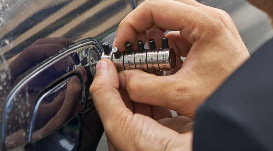 Professional New roof installation in Chana, IL